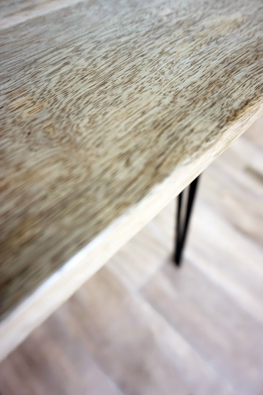 Bureau industriel en bois massif et métal