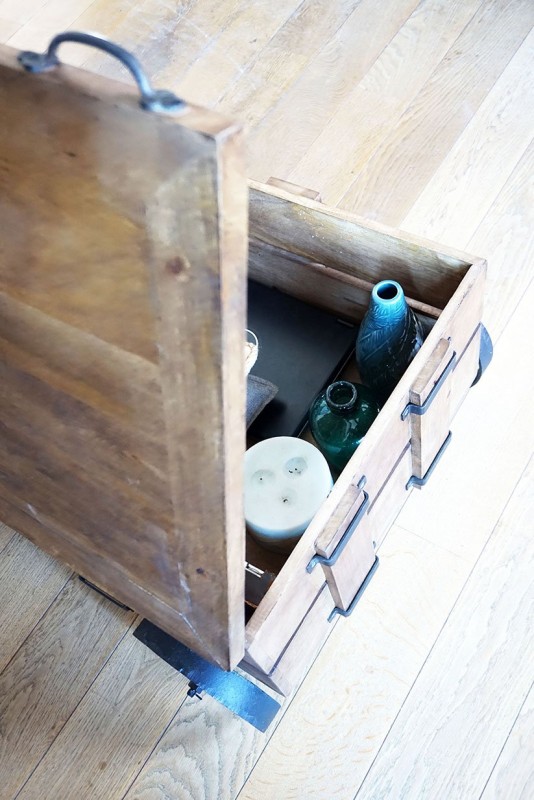 Table basse industrielle coffre