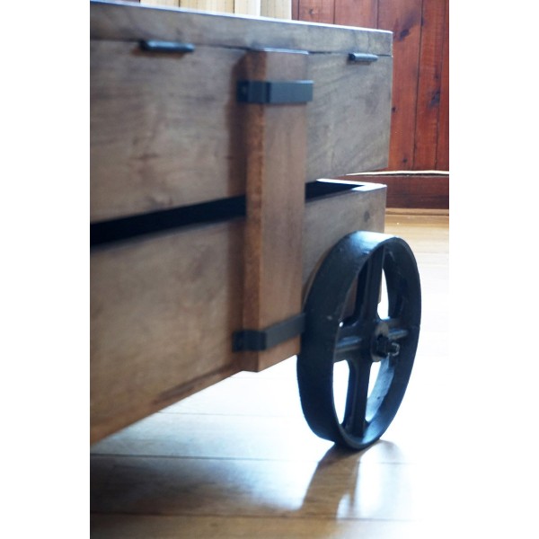 Table basse industrielle coffre