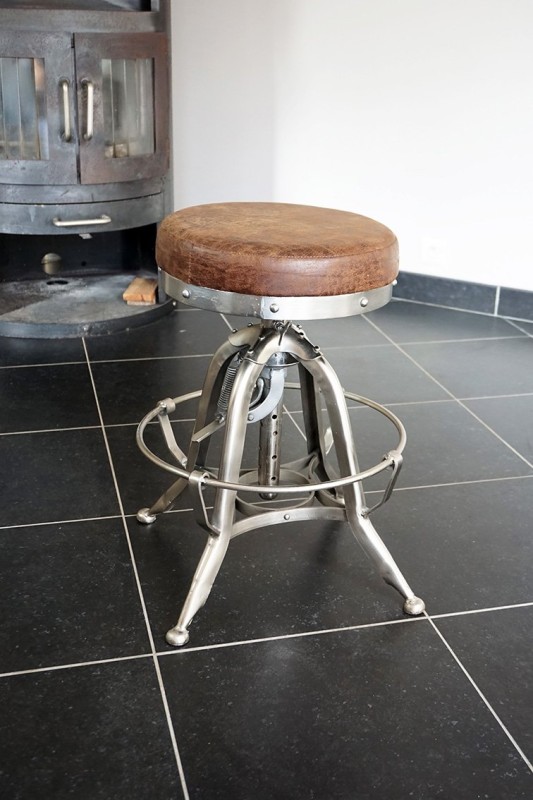 Tabouret industriel cuir