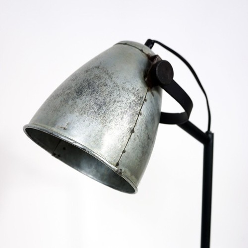 Lampe sur pied industrielle Indiana