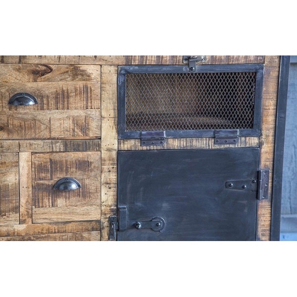 Buffet industriel à portes finition carbone