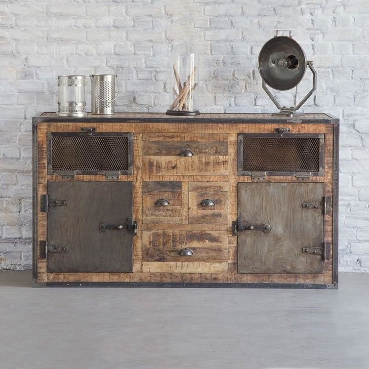 Buffet industriel à portes finition antique