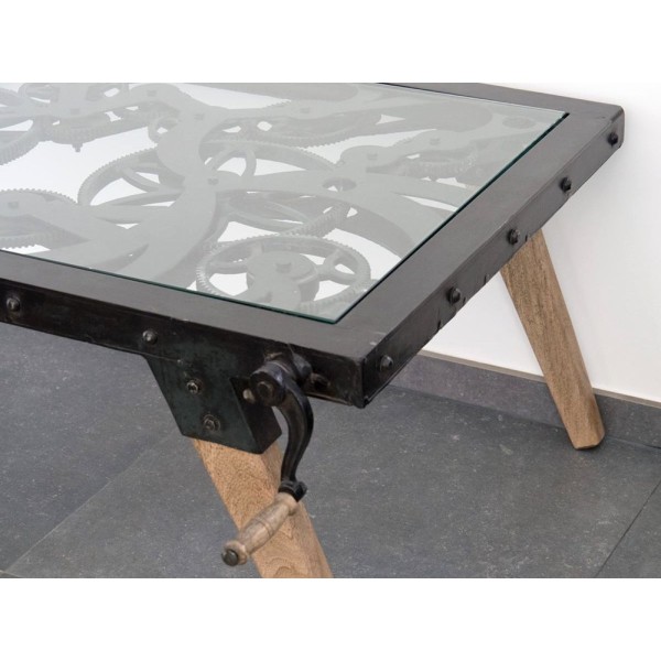 Table basse industrielle à engrenages