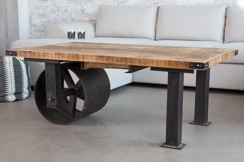 Table basse industrielle à roue carbone Table basse industrielle à roue carbone
