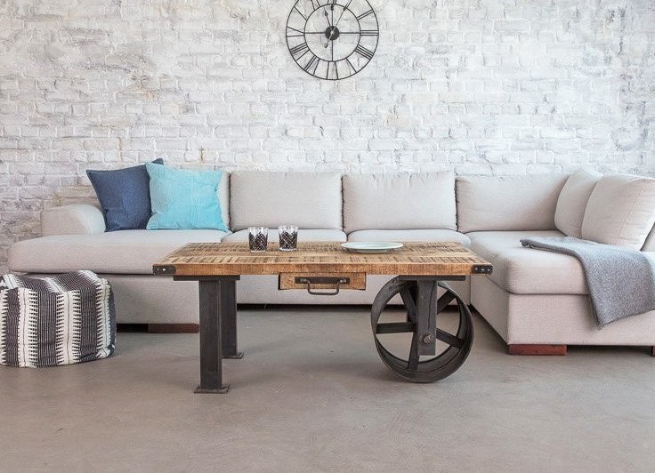 Table basse industrielle à roue carbone Table basse industrielle à roue carbone