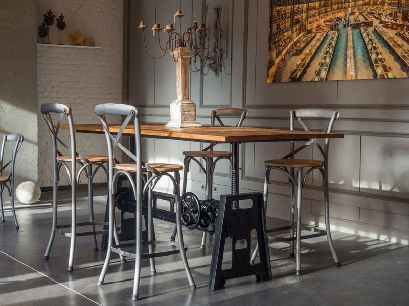 Table de salle à manger industrielle réhaussable