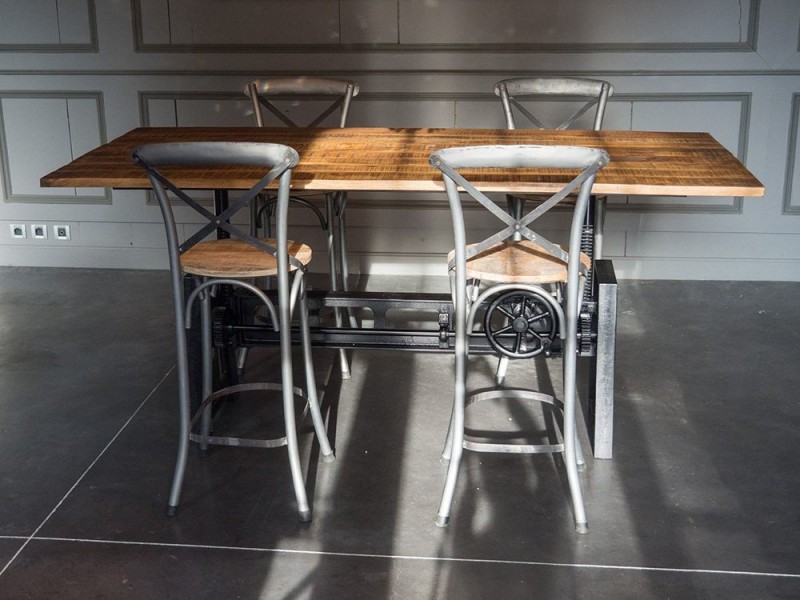 Table de salle à manger industrielle réhaussable