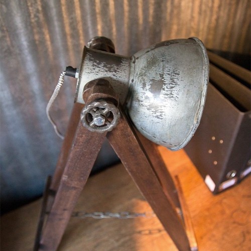 Lampe industrielle Tréteau