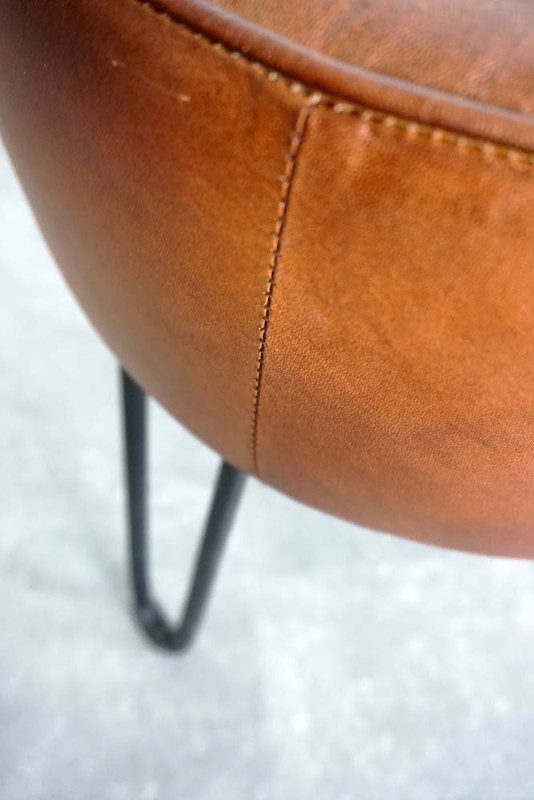 Tabouret industriel en cuir "Leitmotiv"