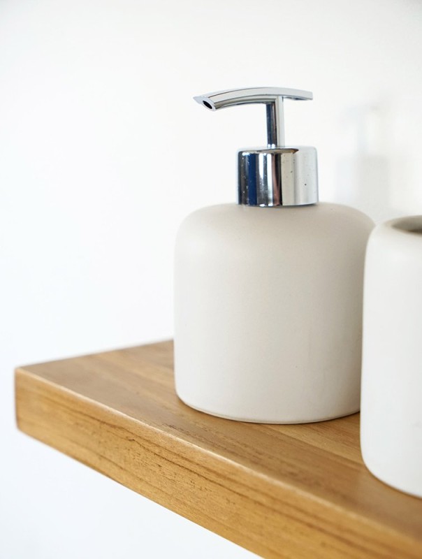 Etagère en teck 140 cm