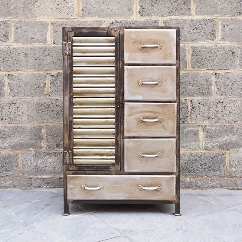 Armoire industrielle finition antique
