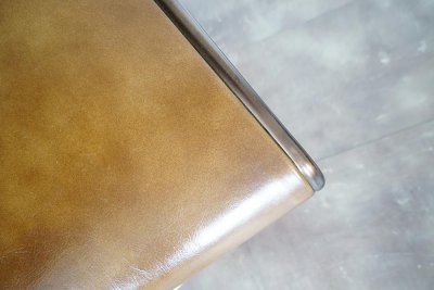 Chaise industrielle cuir cuivre 2