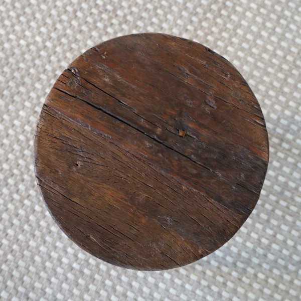 Tabouret en bois recyclé ancien - Reborn