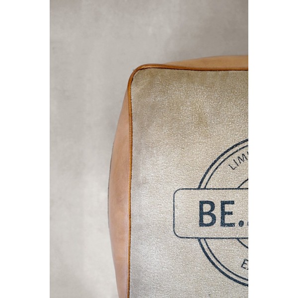 Pouf industriel en cuir "Be Yourself"