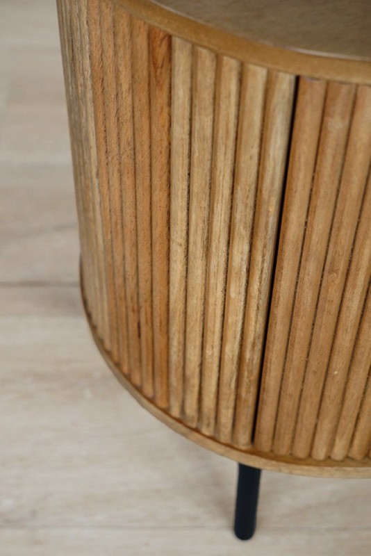 Meuble TV en bois massif et métal 137cm - Thanais