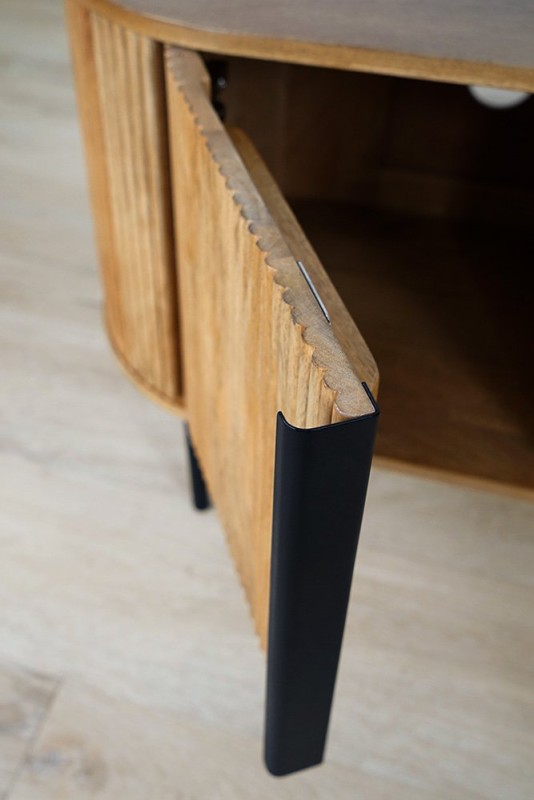 Meuble TV en bois massif et métal 137cm - Thanais
