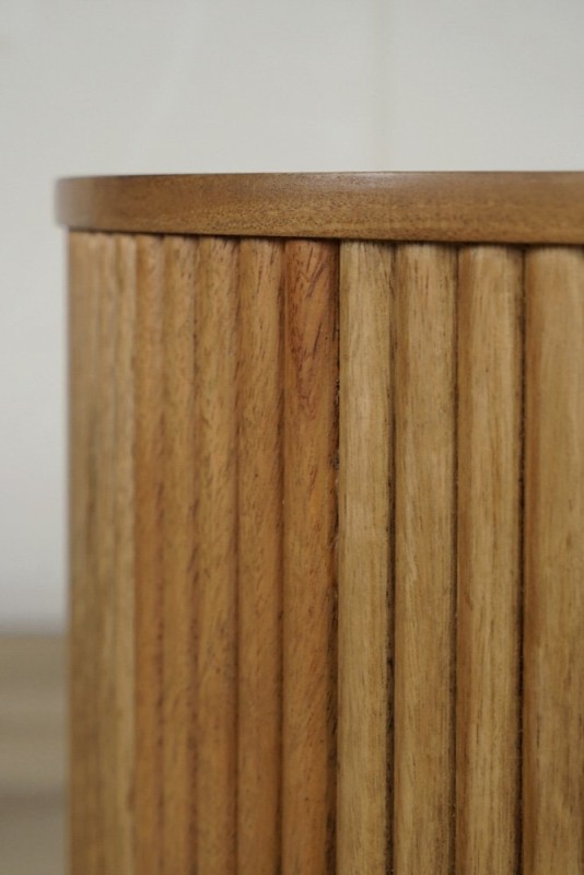 Meuble TV en bois massif et métal 137cm - Thanais