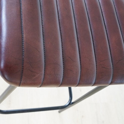Tabouret haut en cuir naturel et métal