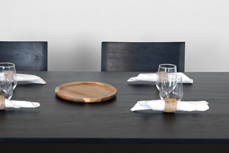 Table à manger en bois massif - Selena