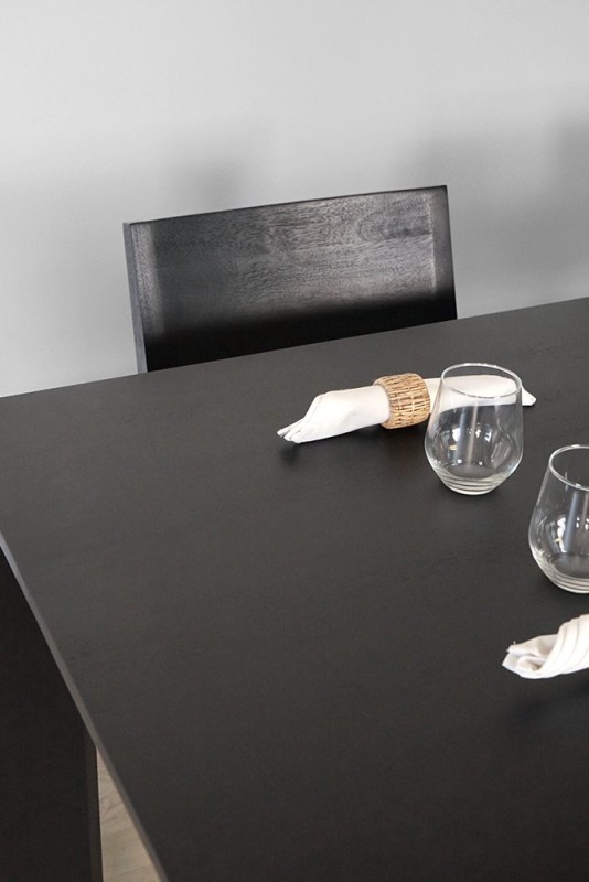 Table à manger en bois massif - Selena