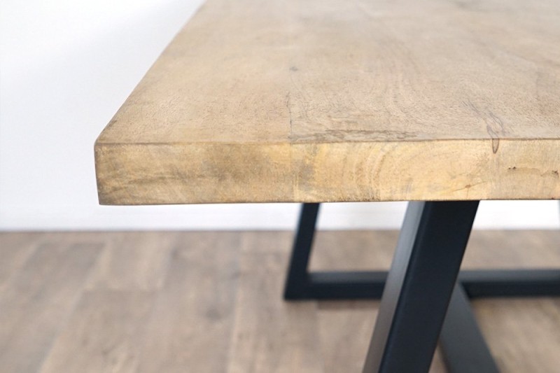 Table en bois massif 220 cm - Aurea