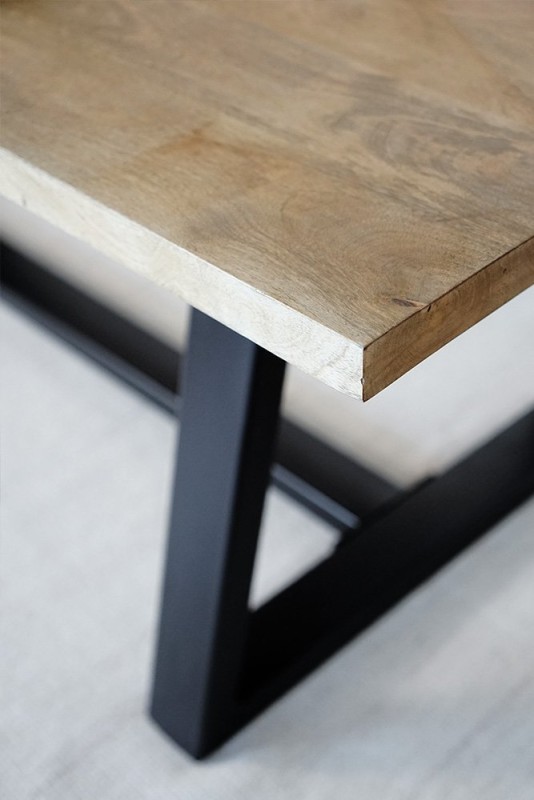 Table en bois massif 220 cm - Aurea