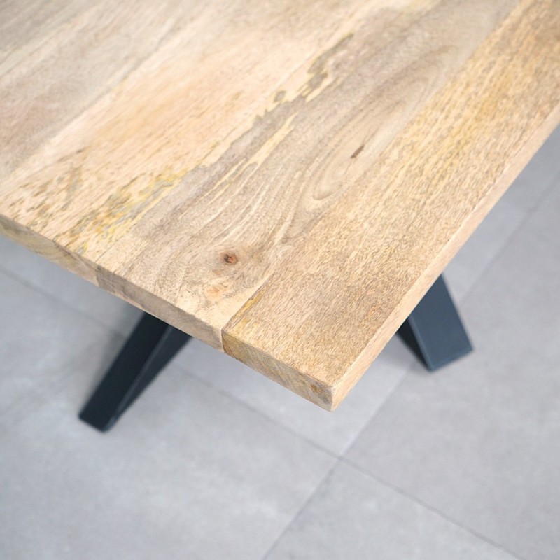 Table basse avec plateau rectangulaire en bois massif - Mikado