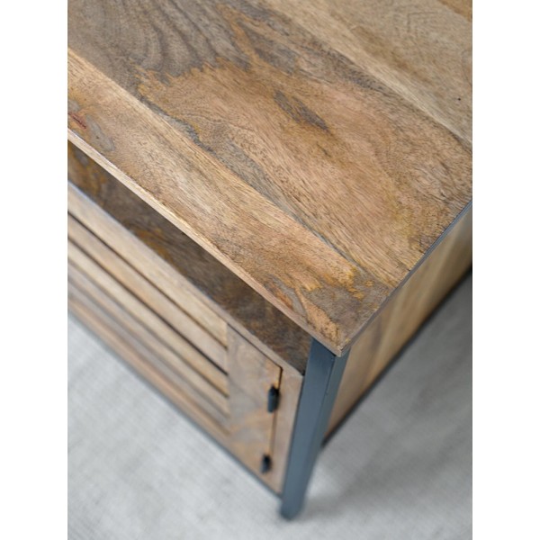 Table de nuit en bois naturel et métal
